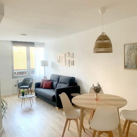 San Lorenzo Huesca Con Parking Bagian luar foto